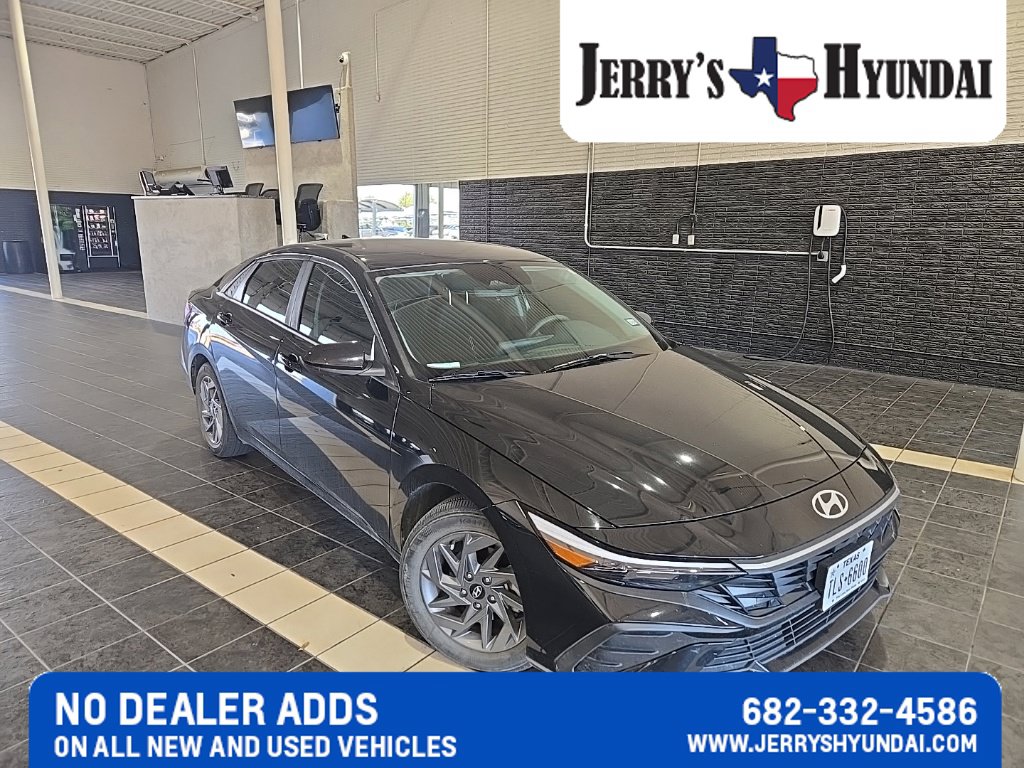 Used 2024 Hyundai Elantra SEL Sedan