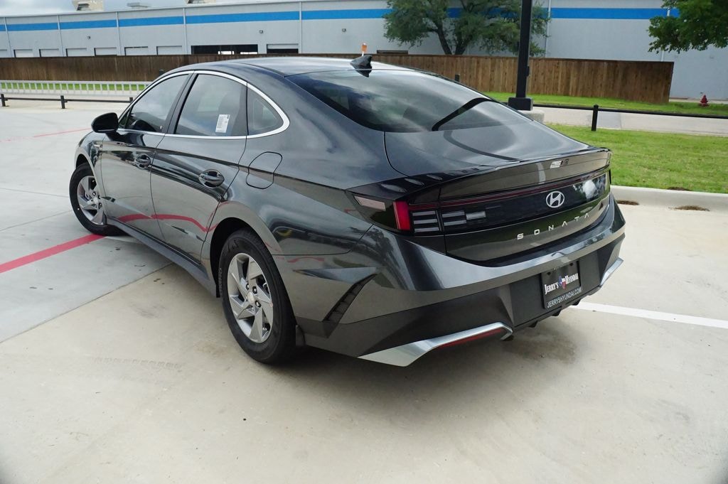 Certified 2025 Hyundai Sonata SE Sedan