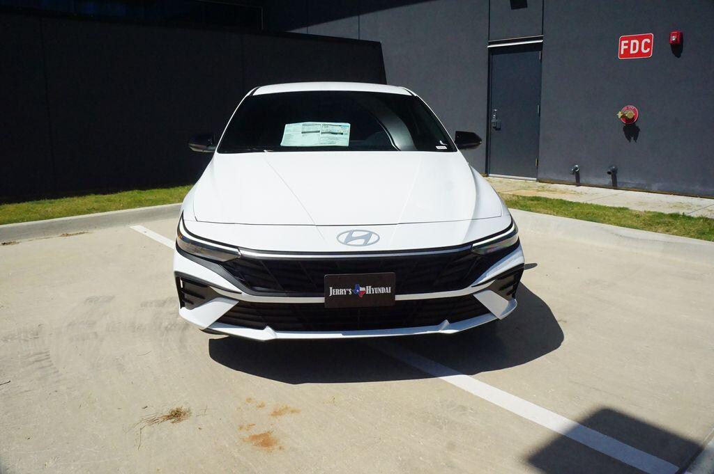 New 2025 Hyundai Elantra Hybrid SEL Sport Sedan