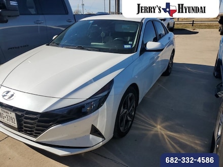 2023 Hyundai Elantra SEL Sedan