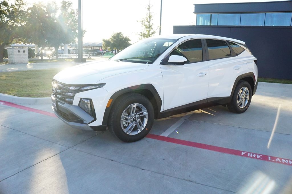 Certified 2025 Hyundai Tucson SE SUV
