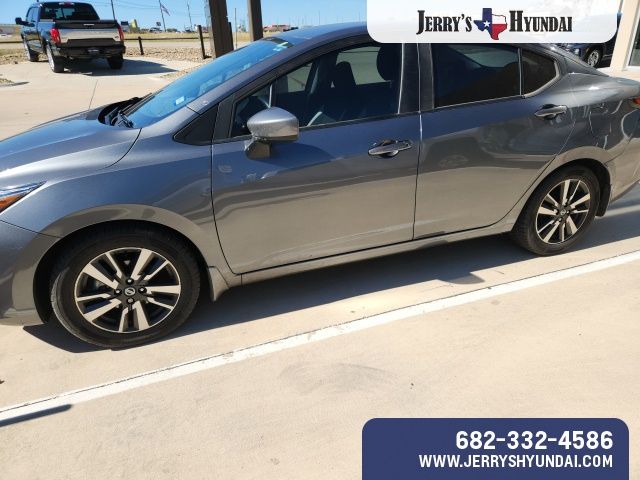 2022 Nissan Versa Sedan SV