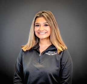 Staff member Mia Salas from b6792d47b96e