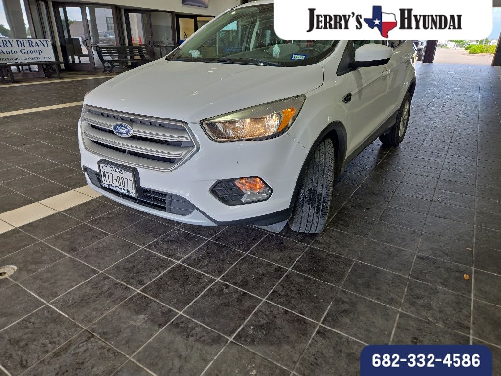 Used 2019 Ford Escape SE with VIN 1FMCU0GD1KUA18119 for sale in Weatherford, TX