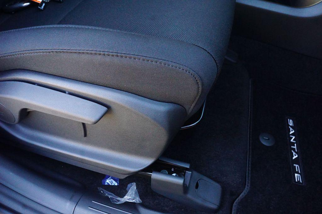 2026 Hyundai Santa Fe SE - Photo 22