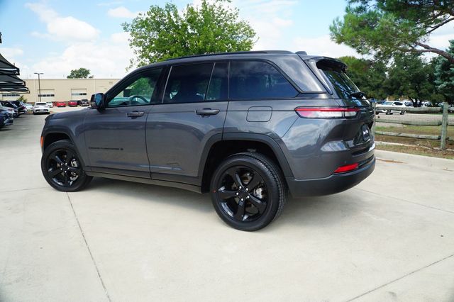 Used 2023 Jeep Grand Cherokee Altitude with VIN 1C4RJGAG2PC647811 for sale in Weatherford, TX