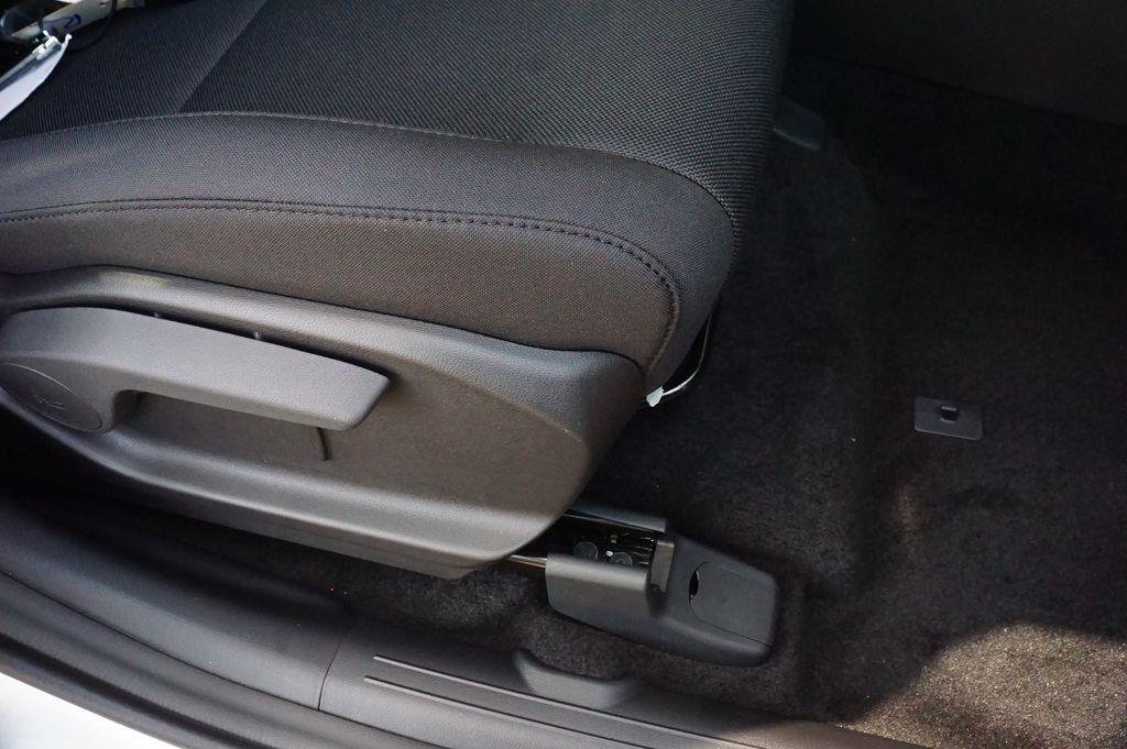 2026 Hyundai Santa Fe SE - Photo 23