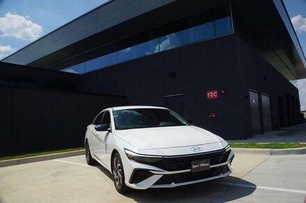 2025 Hyundai Elantra SEL Sport Sedan