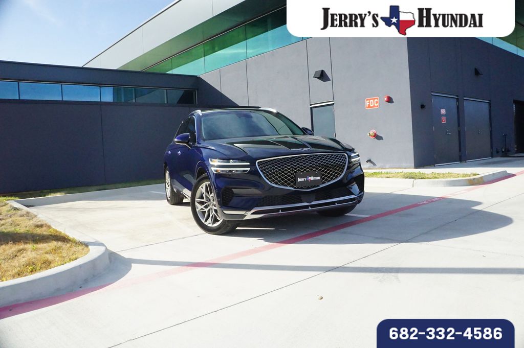 2022 GENESIS GV70 Standard's photo