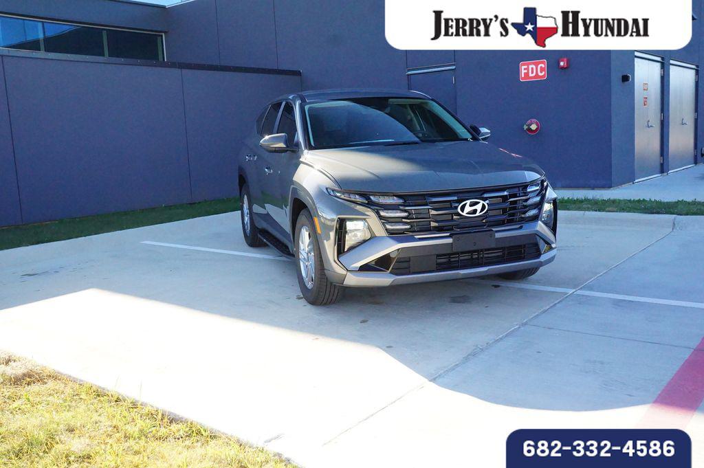 2026 Hyundai Tucson SE's photo