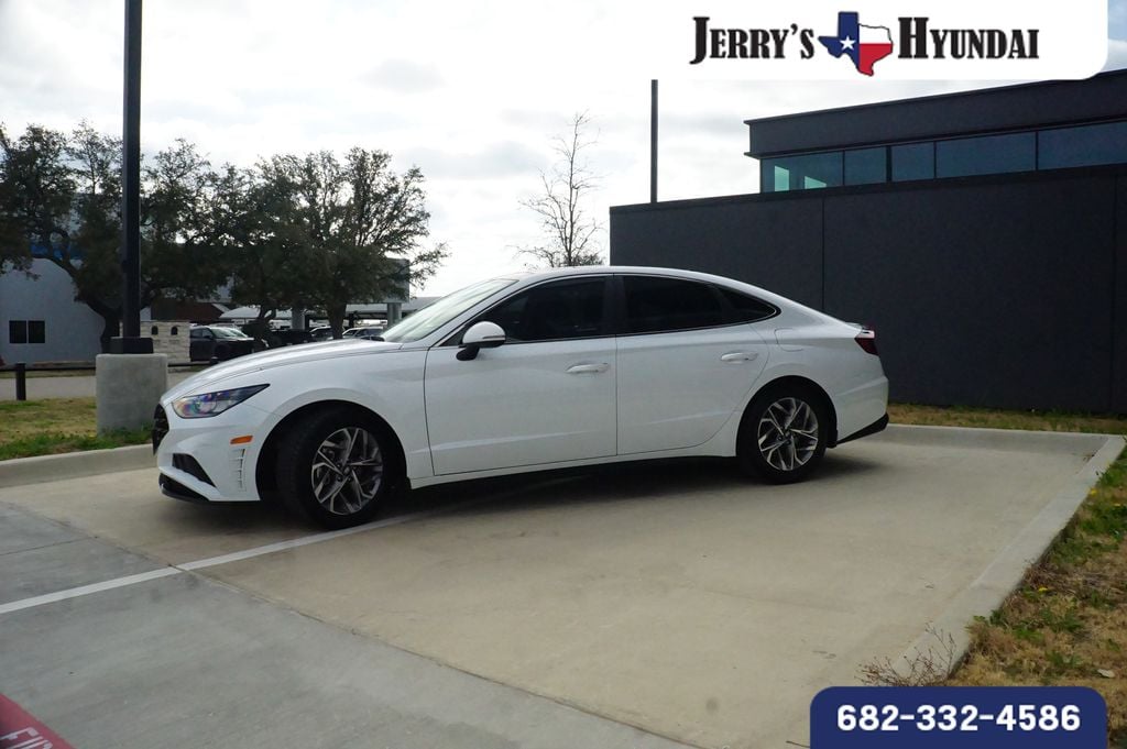 Used 2021 Hyundai Sonata SEL Sedan