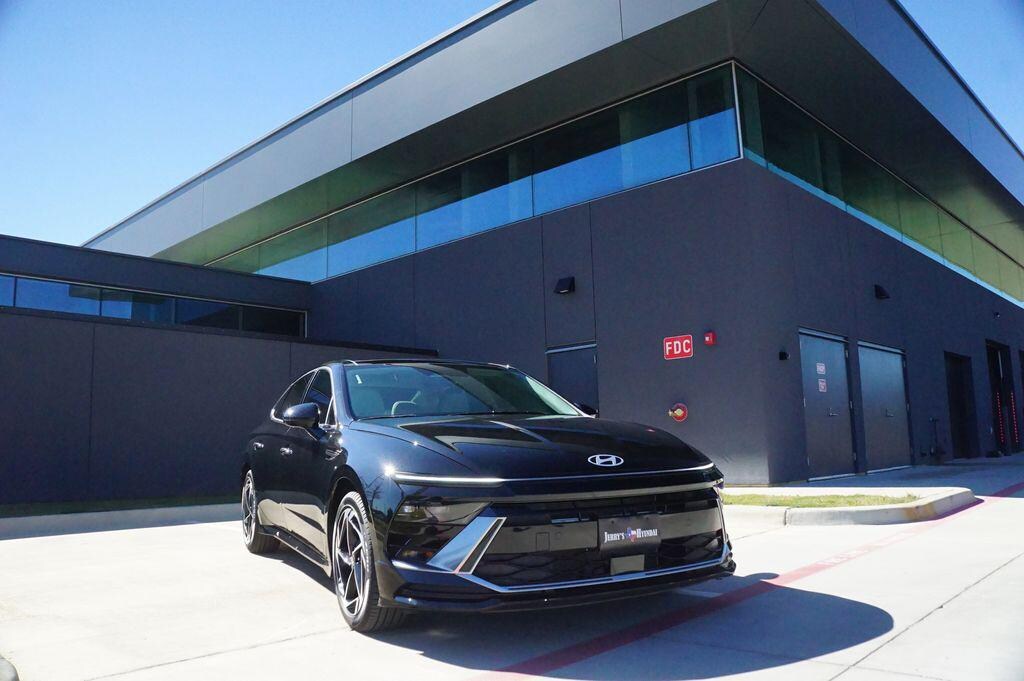 New 2025 Hyundai Sonata SEL Convenience Sedan