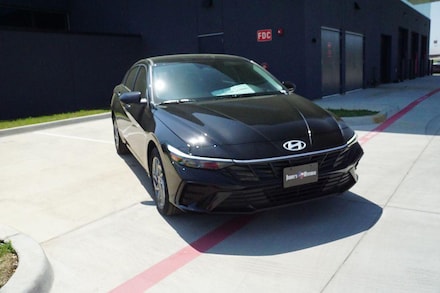 2025 Hyundai Elantra Hybrid Blue Sedan