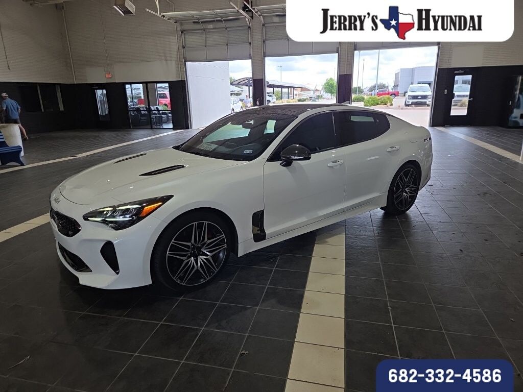 Used 2022 Kia Stinger GT1 Sedan