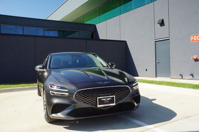 2026 Genesis G70 2.5T AWD photo 2