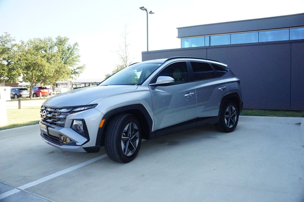 2025 Hyundai Tucson SEL Convenience photo 2