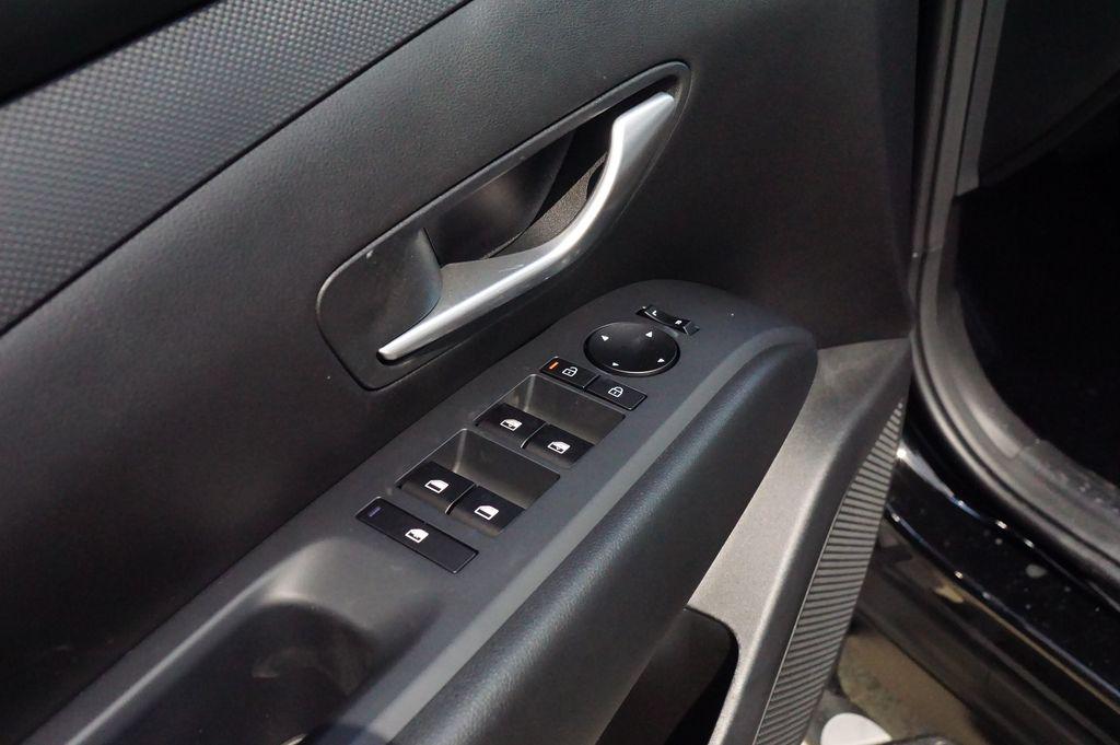 2026 Hyundai Santa Cruz SEL - Photo 16