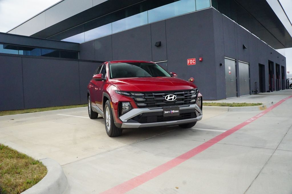 Used 2025 Hyundai Tucson SE SUV