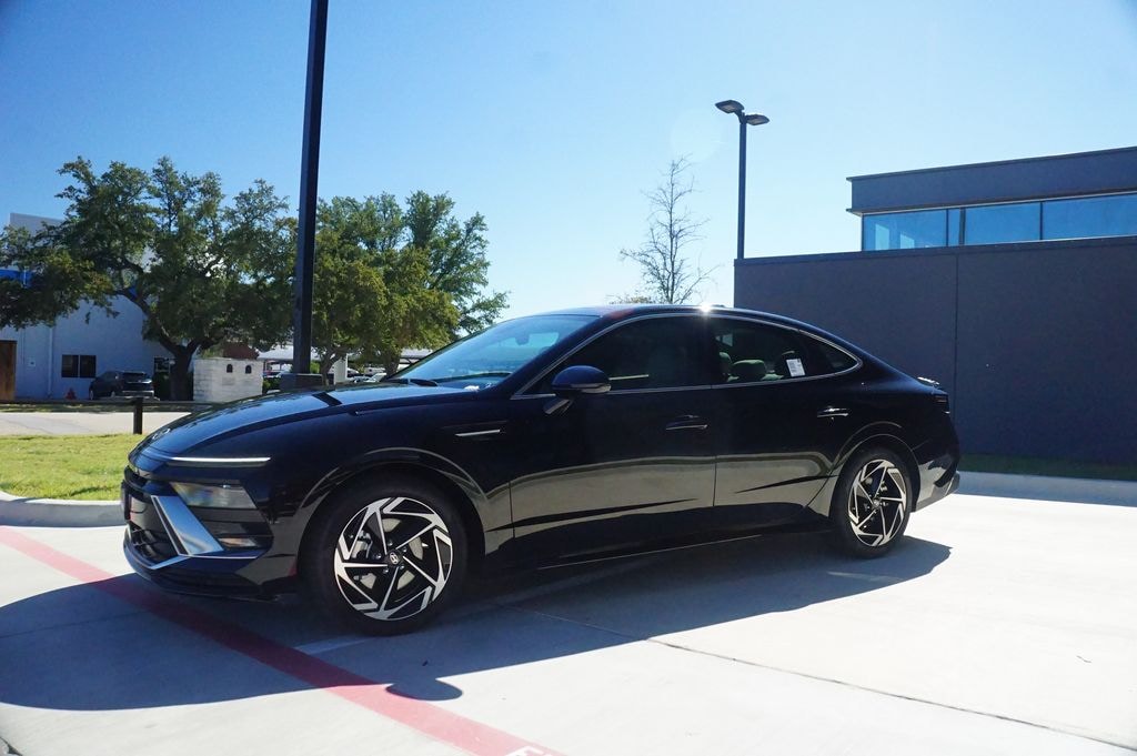 Used 2025 Hyundai Sonata SEL Convenience Sedan