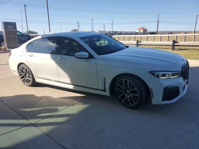 2022 Bmw 740i 7-Series photo 3