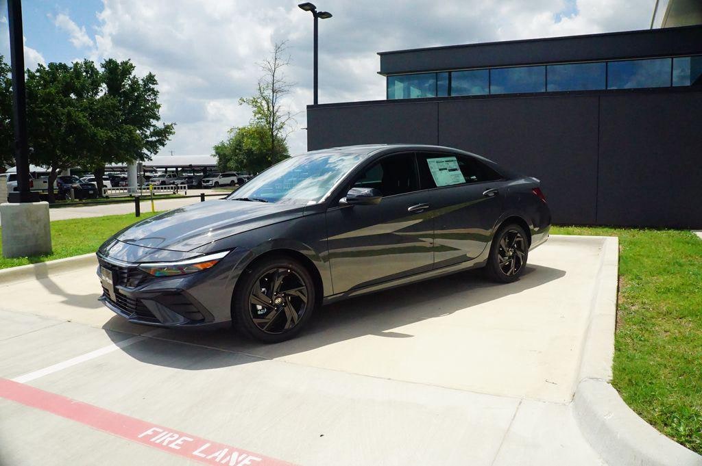 New 2026 Hyundai Elantra SEL Sport Premium Sedan