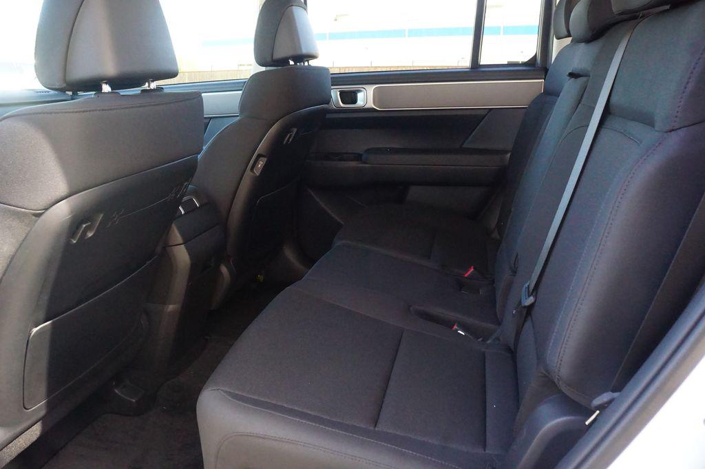 2026 Hyundai Santa Fe SE - Photo 18