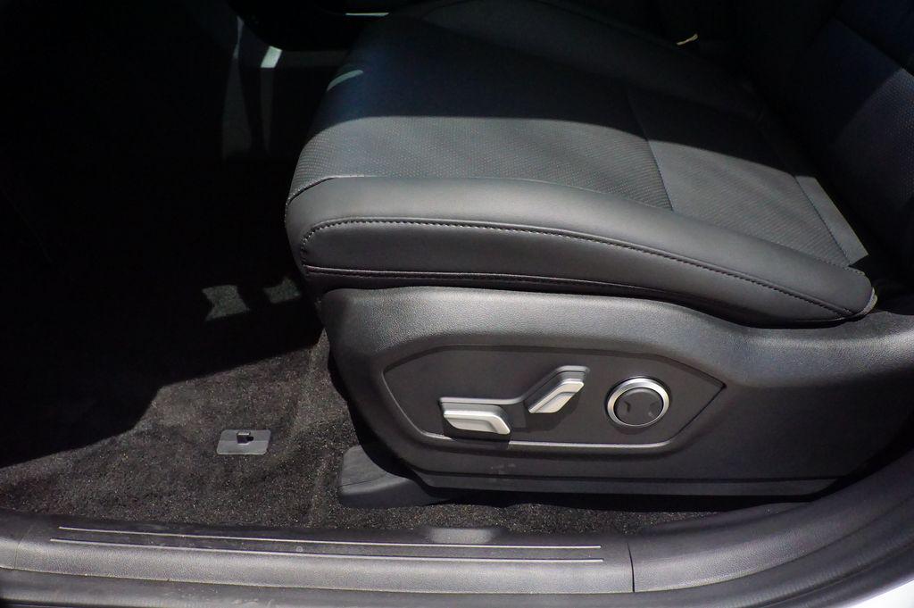 2026 Hyundai Santa Fe SEL - Photo 18