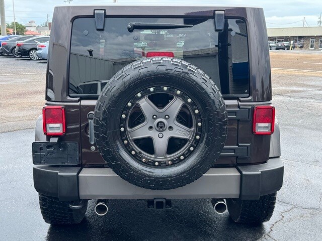 2013 Jeep Wrangler Sahara photo 4