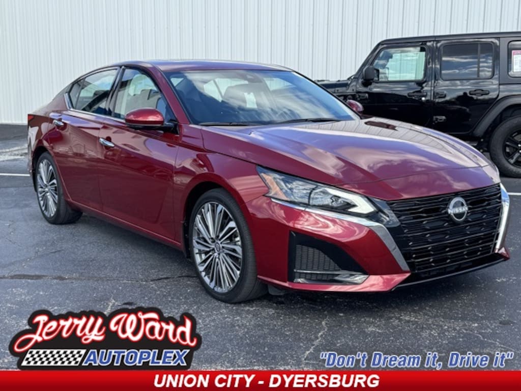 Used 2024 Nissan Altima 2.5 SL Sedan