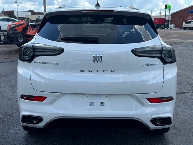 2024 Buick Encore GX Avenir photo 4