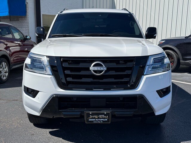 2022 Nissan Armada SL photo 2
