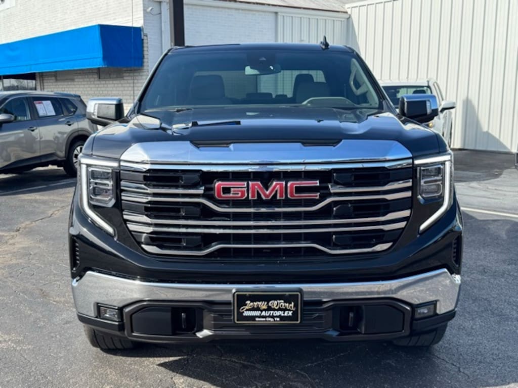 Used 2023 GMC Sierra 1500 SLT Truck