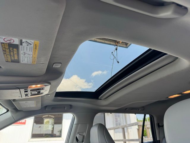 2023 Toyota Highlander XLE - Photo 19
