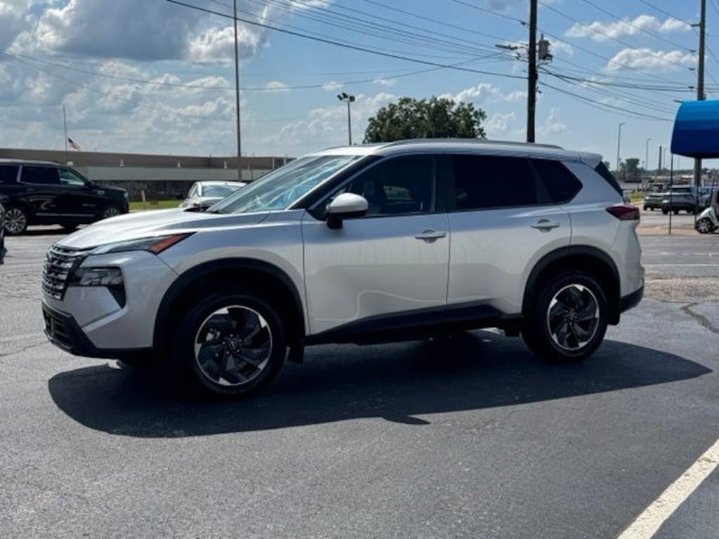 Used 2025 Nissan Rogue SV SUV