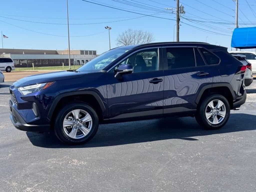 Used 2025 Toyota RAV4 XLE SUV