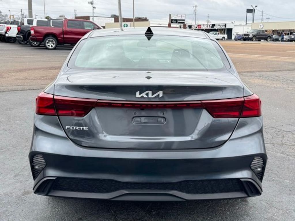 Used 2024 Kia Forte LXS Sedan