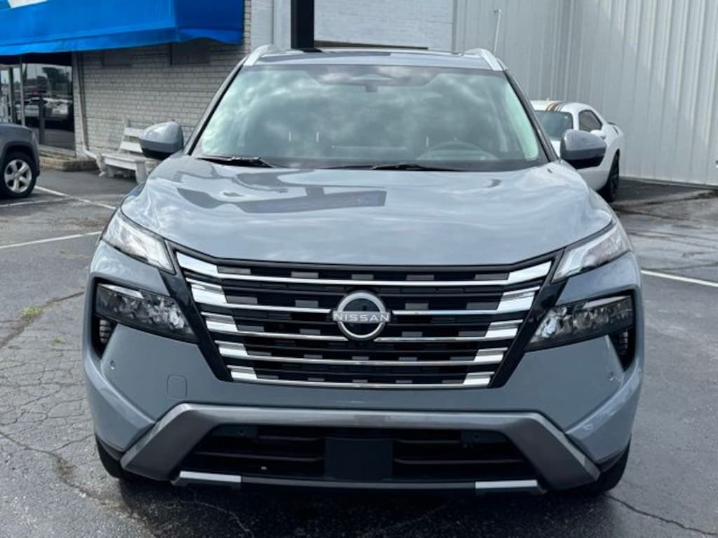 Used 2025 Nissan Rogue SL SUV