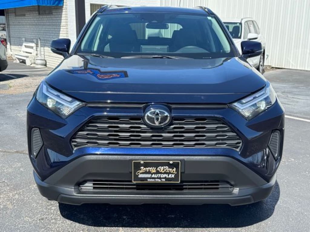 Used 2025 Toyota RAV4 XLE SUV