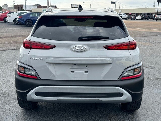 2023 Hyundai Kona SEL photo 4