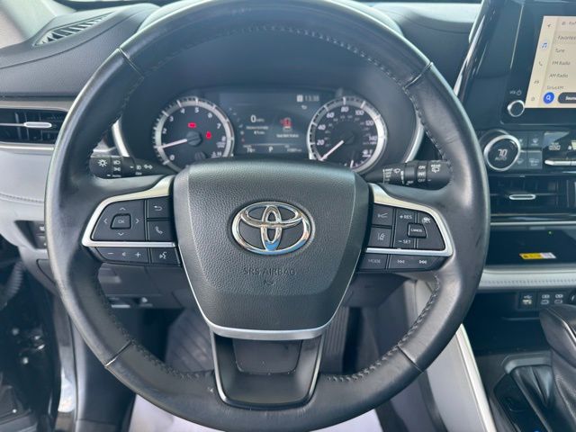 2023 Toyota Highlander XLE - Photo 15