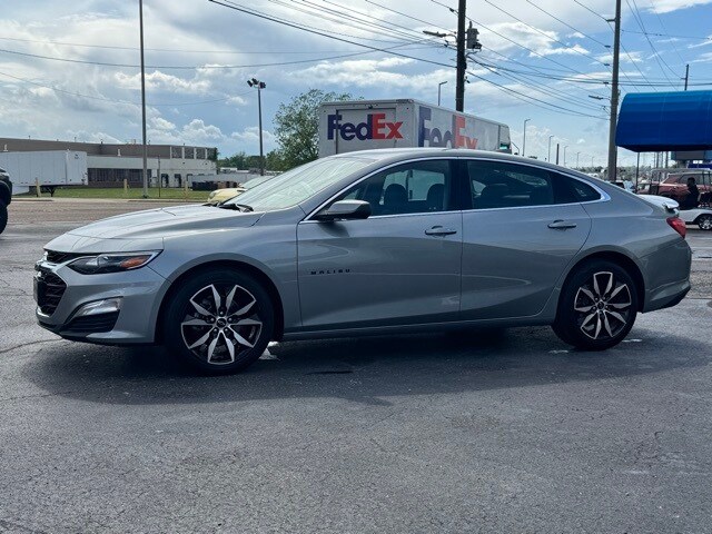 2023 Chevrolet Malibu RS photo 3