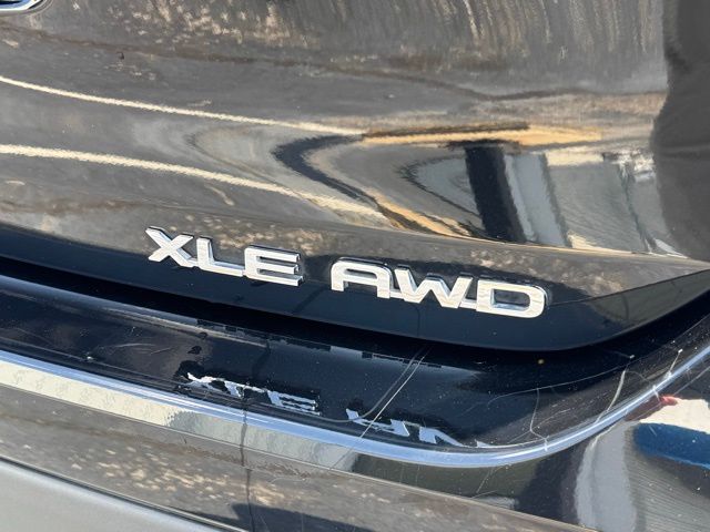 2023 Toyota Highlander XLE - Photo 7