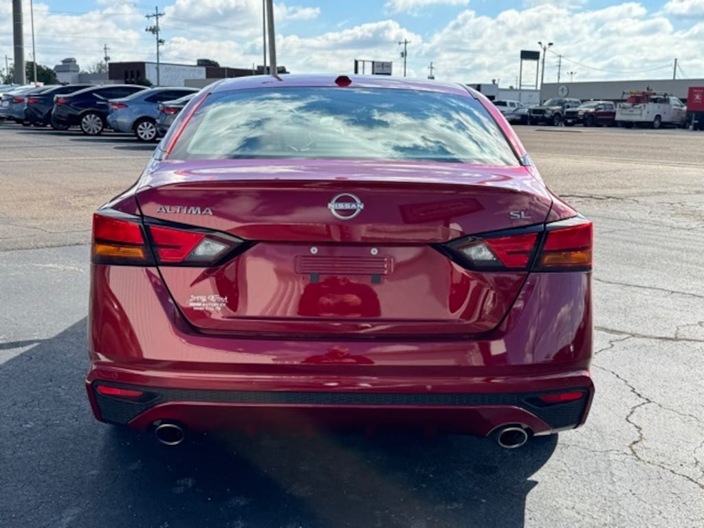 Used 2024 Nissan Altima 2.5 SL Sedan