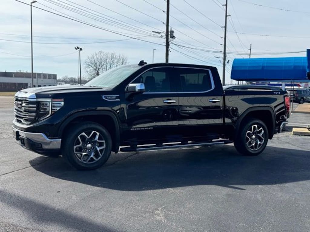 Used 2023 GMC Sierra 1500 SLT Truck