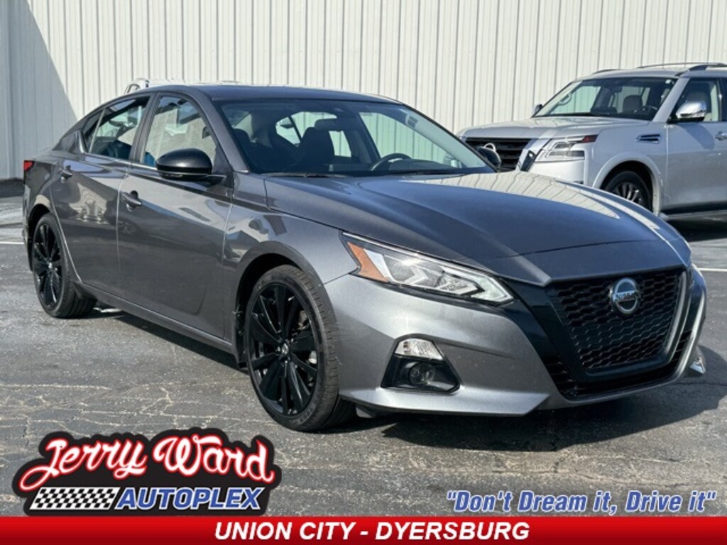 Used 2022 Nissan Altima 2.5 SR Sedan