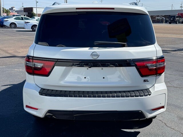 2022 Nissan Armada SL photo 4