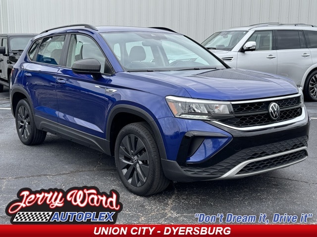 2023 Volkswagen Taos S's photo