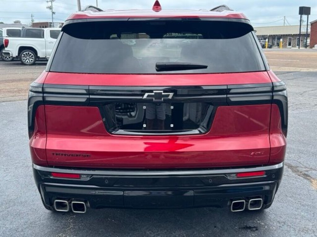 Used 2024 Chevrolet Traverse RS SUV