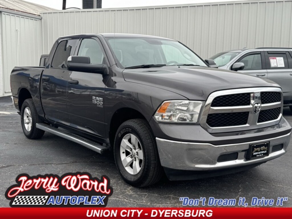 Used 2022 Ram 1500 Classic SLT Truck