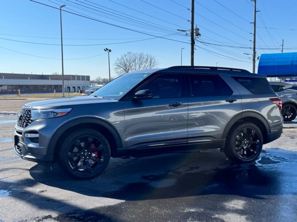 Used 2024 Ford Explorer ST SUV